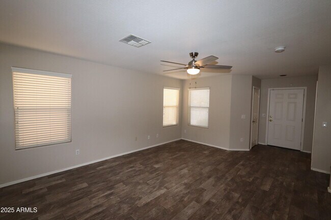 Building Photo - 6462 W Diana Ave
