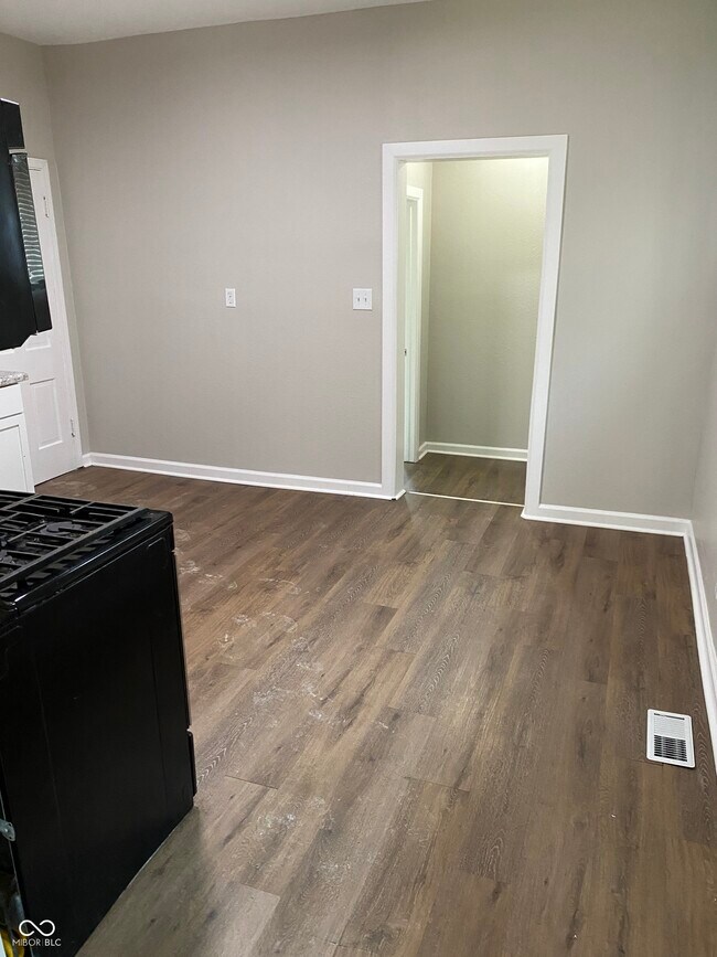Foto del edificio - 2133 Webb St