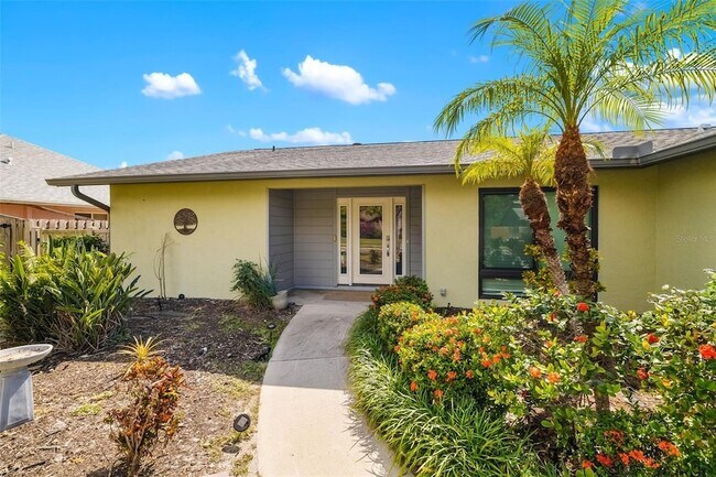 Foto del edificio - 4814 Country Oaks Blvd