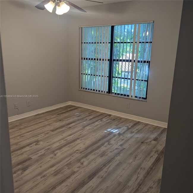 Building Photo - 2588 Coral Springs Dr