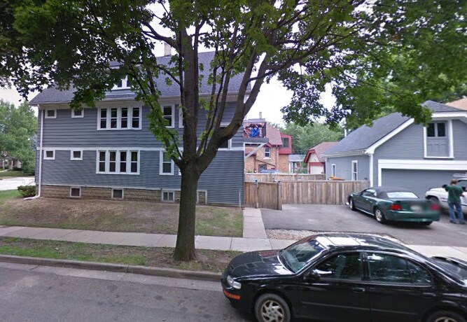 Foto del edificio - 6939 Milwaukee Ave
