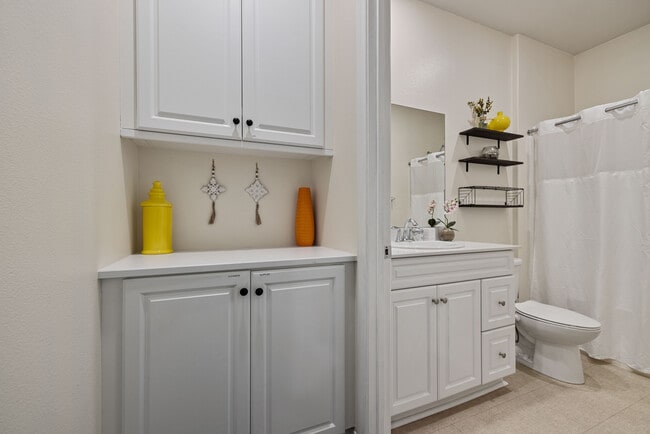 Building Photo - 7221 Cedar Rd