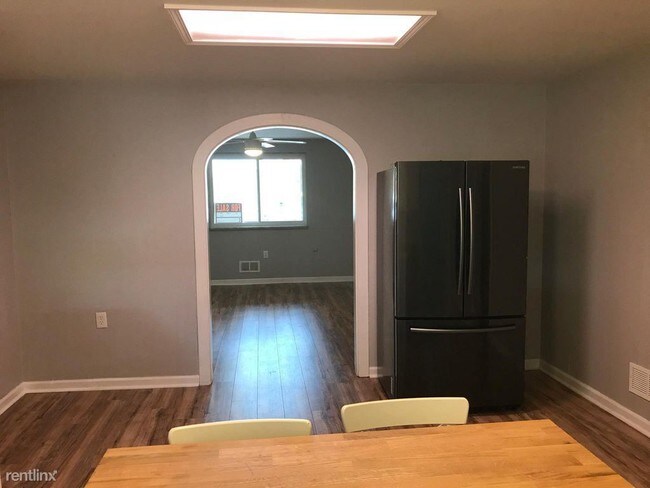 Building Photo - 4 br, 2 bath House - 144 44th St