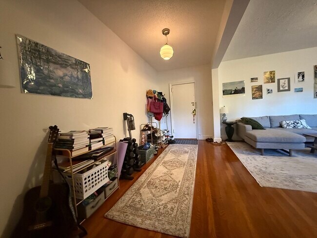 Foto del edificio - 65 Strathmore Rd