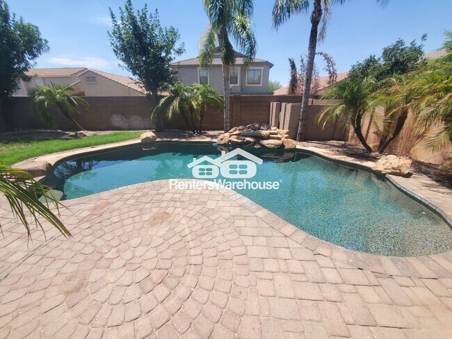 Foto del edificio - 38128 N Beverly Ave