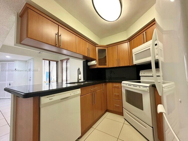 Foto del edificio - 8305 SW 152nd Ave