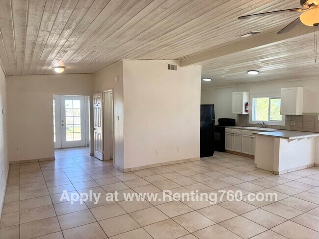 Building Photo - 57212 Chipmunk Trail