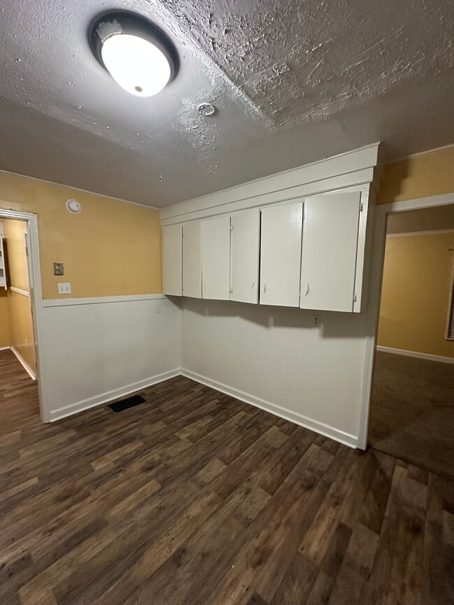 Building Photo - 1736 Gibralter Dr
