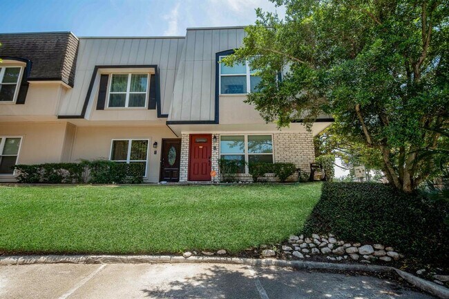 Building Photo - 1803 Stoney Brook Dr