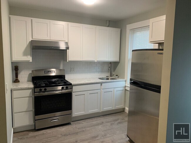 Foto del edificio - GETTYSBURG STREET INCREDIBLE 2 Bedroom - N...