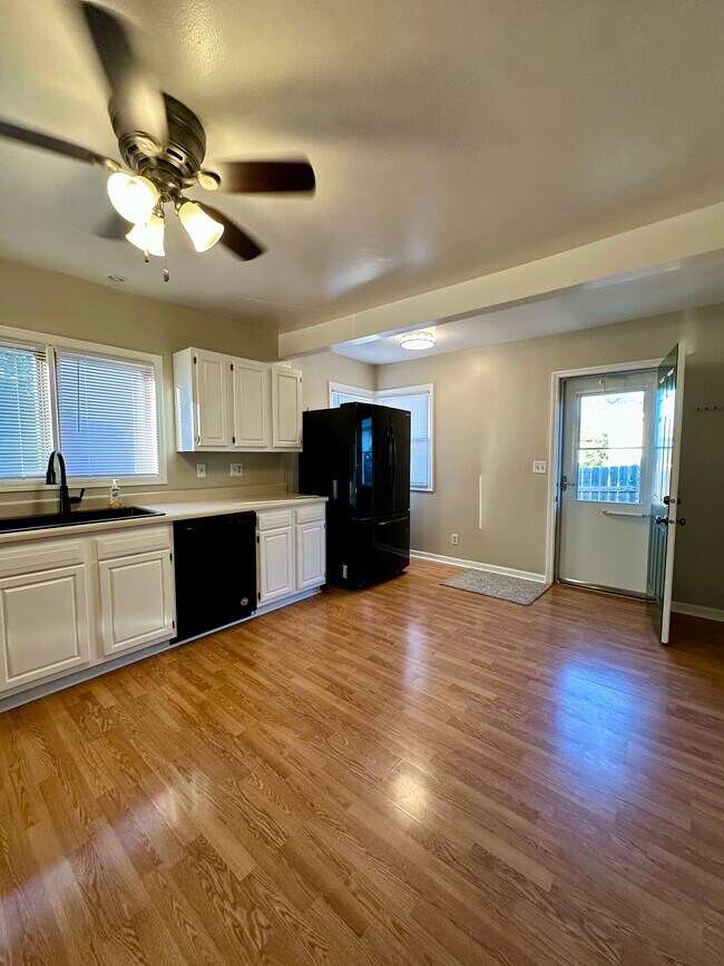 Foto del edificio - 2944 Arbor St