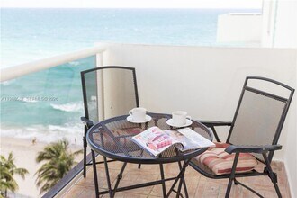 Building Photo - 3725 S Ocean Dr