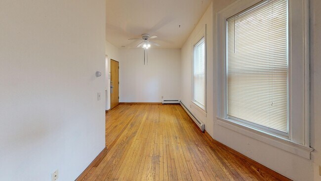 Foto del edificio - 10 Langdon St