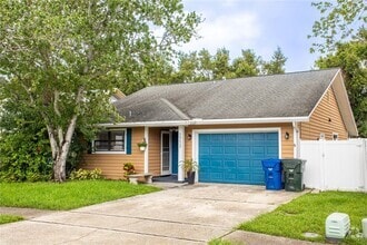 Building Photo - 1713 Whispering Dr E