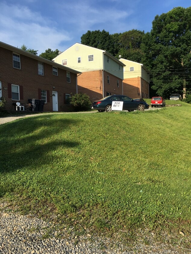 Primary Photo - 1620 Keswick Ave NE