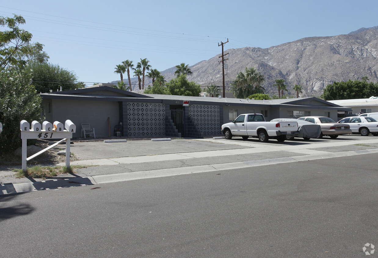 Building Photo - Chuckwalla Villa