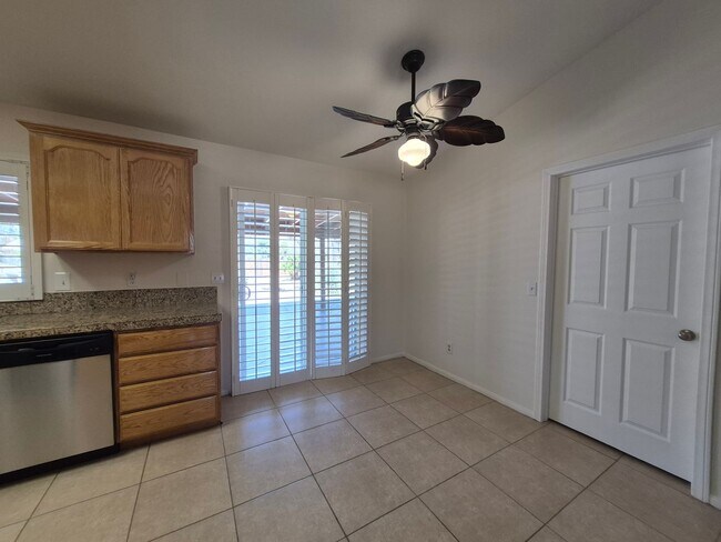 Foto del edificio - 3 bed/2 bath in Country Club Estates available now!