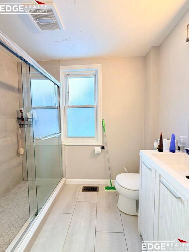 Building Photo - 62 Quint Ave