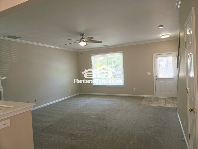 Foto del edificio - 57 Highoak Dr