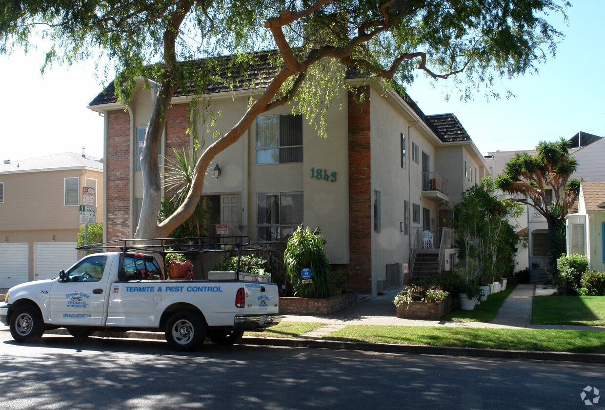 1843 Thayer Ave, Los Angeles, CA 90025 1843 Thayer Ave Los Angeles