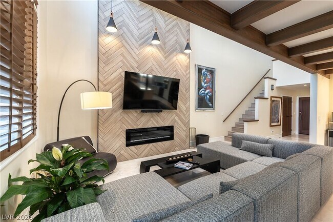 Foto del edificio - 2845 Queens Courtyard Dr