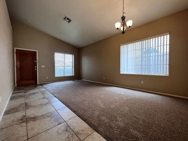 Foto del edificio - 4 BEDROOM WITH POOL