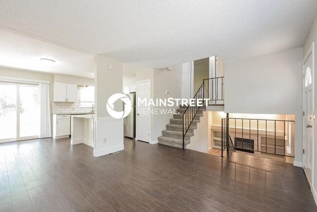 Foto del edificio - 3 Bedroom Pet-Friendly Home in Aurora, CO ...