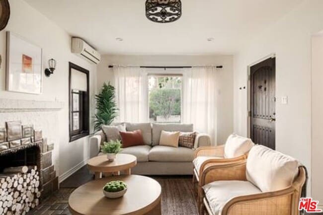 Foto del edificio - 428 N Alta Vista Blvd