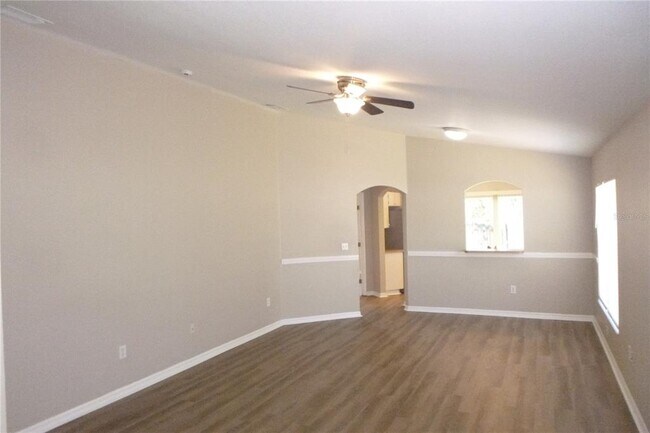Building Photo - 413 Pine Pointe Ct