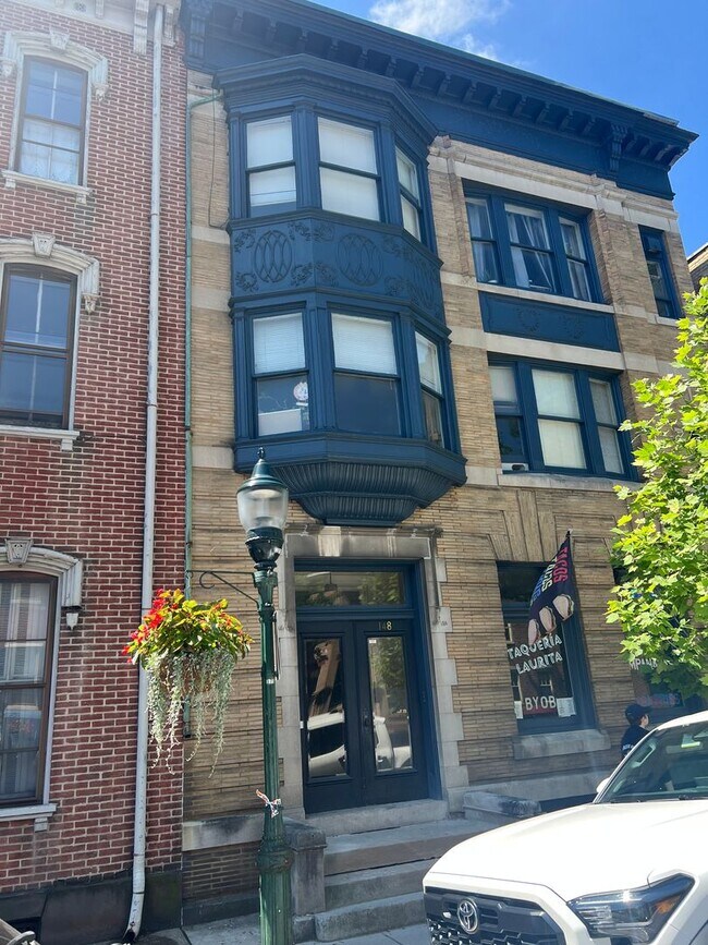 Building Photo - 148 W High St