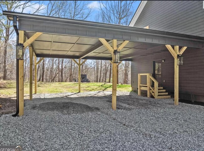 Photo - 747 Golden Ave House