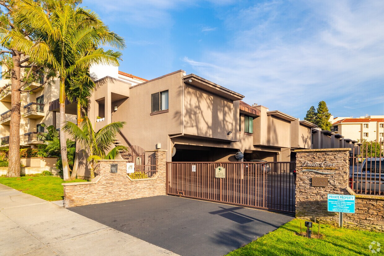 8300 Manitoba St - Pacific Cove