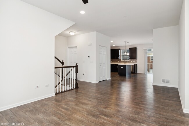 Building Photo - 4465 Monroe Ct