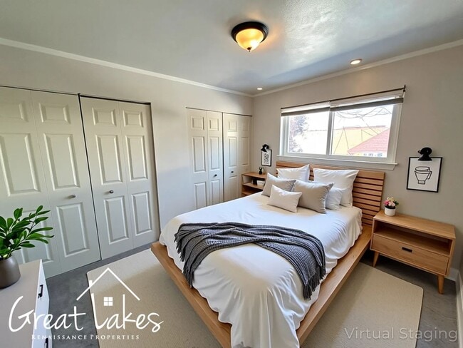 Building Photo - Lovely 2 Bedroom 1  1/2 Bathroom now available for rent