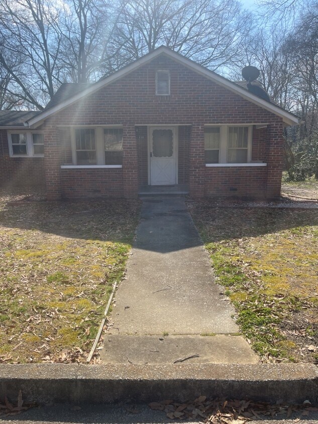 Primary Photo - 114 Whaley St