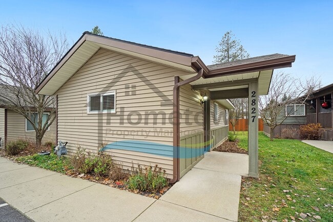 Building Photo - 1 Bedroom 1 Bath Cottage with Off Street P...