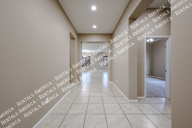 Building Photo - 20856 E Arroyo Verde Dr