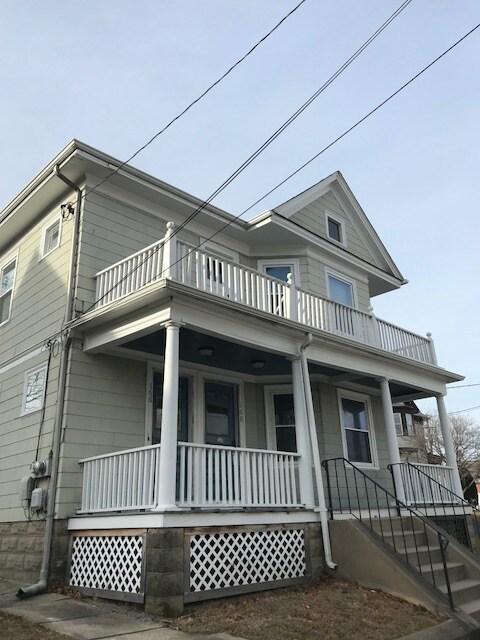 Primary Photo - 166 Nelson St