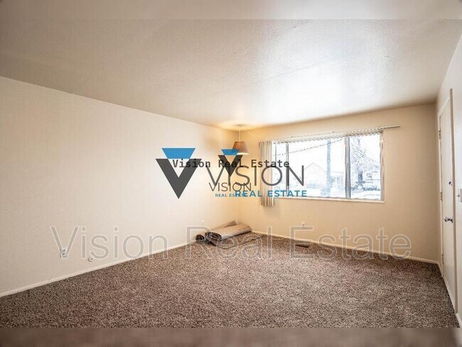 Foto del edificio - 147 N 1100 W St