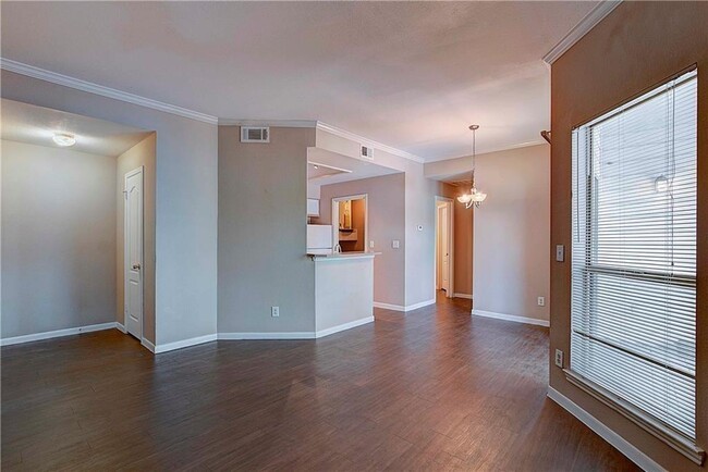 Building Photo - 6000-18 Shepherd Mountain Cove
