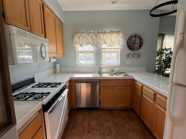 Foto del edificio - 536 Margie Pl