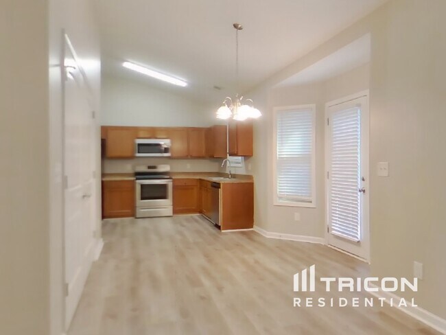Foto del edificio - 652 Amberwood Dr