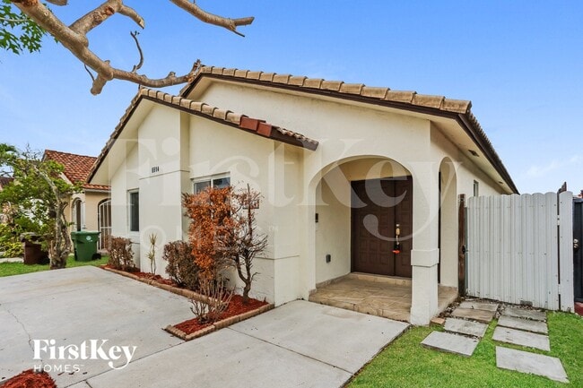 Foto del edificio - 6914 W 24th Ln