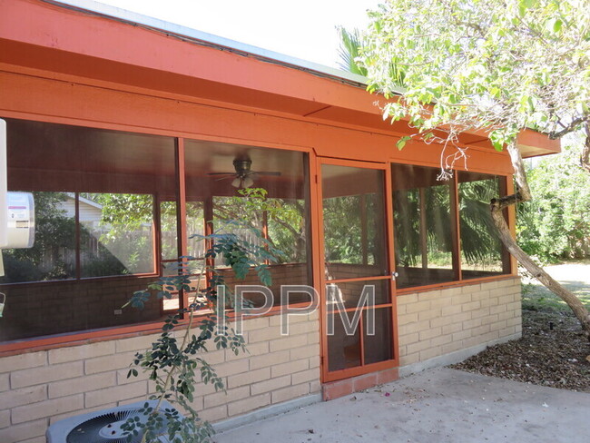 Building Photo - 5108 Manana Cir