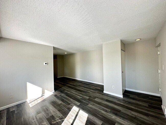 Foto del edificio - Cozy 2 Bedroom Condo in Reisterstown.
