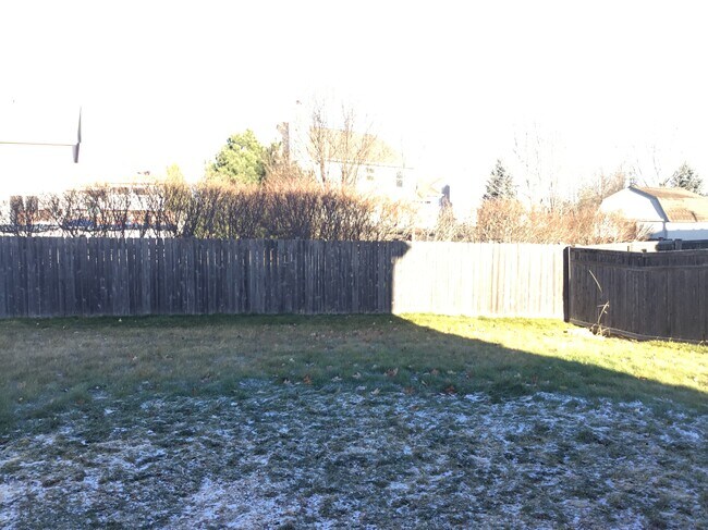 Building Photo - 7310 Southworth Circle
