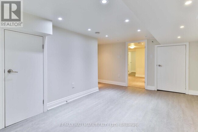 Building Photo - 281 Symington Ave