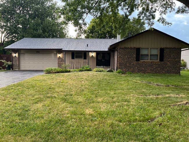 Vista frontal 2 - 2906 Southbridge Rd
