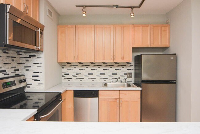 Foto del edificio - 448 W Wellington Ave