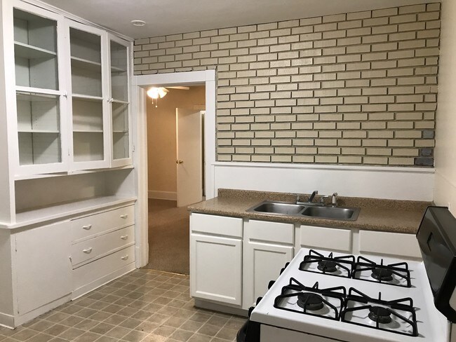 Foto del edificio - 1548 S 36th St